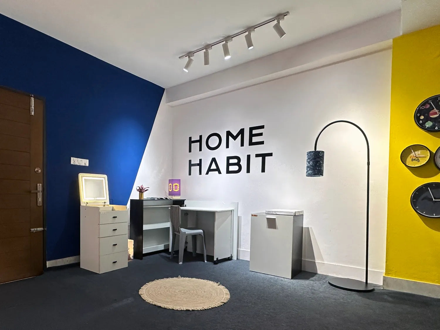 Desk – Home Habit